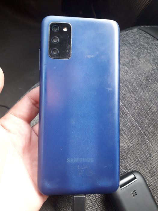 Samsung A03s 3/32gb sotiladi