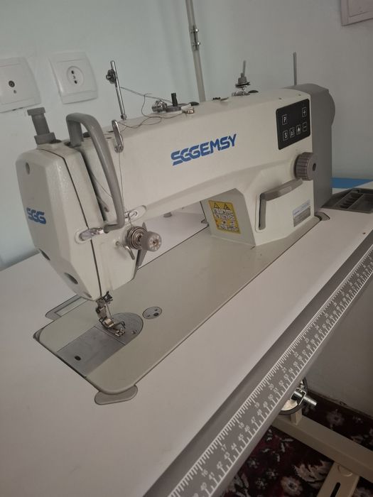 Tikuv mashinasi yangi