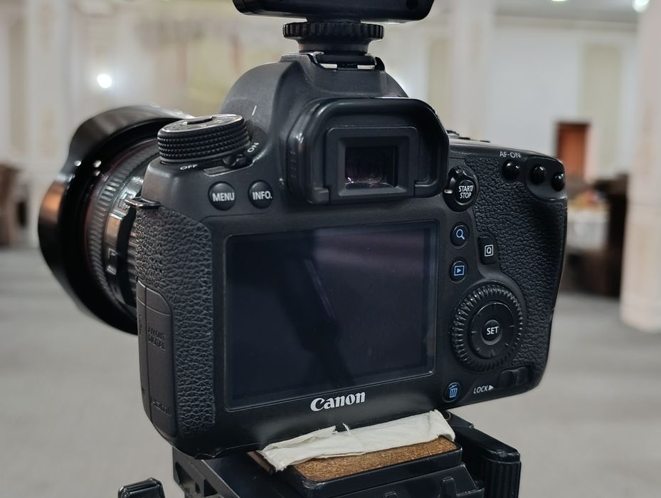Canon 6 d sotiladi