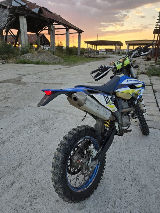 Vând enduro Husaberg