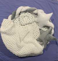 Комплект постельньного белья на круглую детскую кроватку