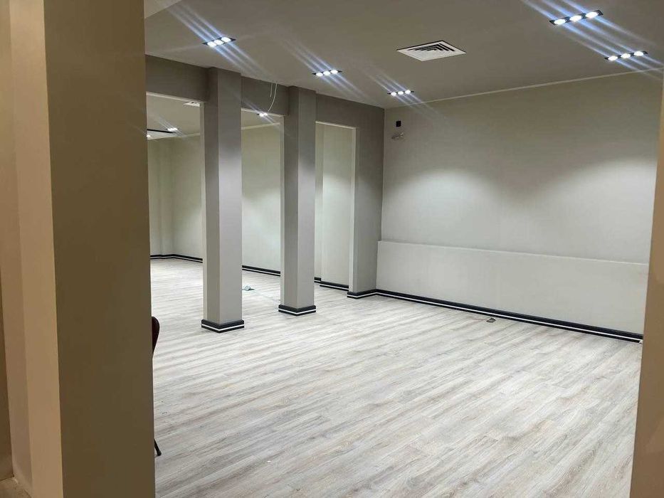 Аренда коммерческого помещения 1250 м² под шоурум