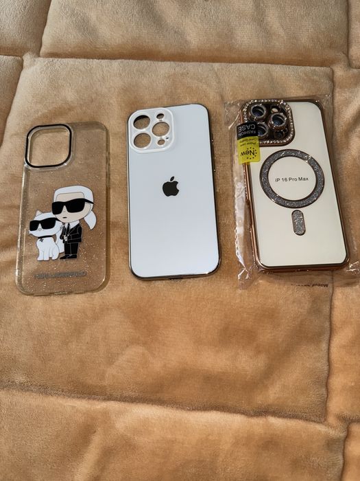 Чехлы на айфон 16 про макс