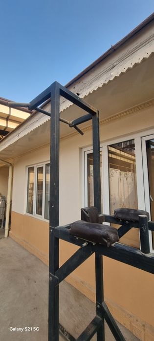 Турник сотилади.         .     .       .