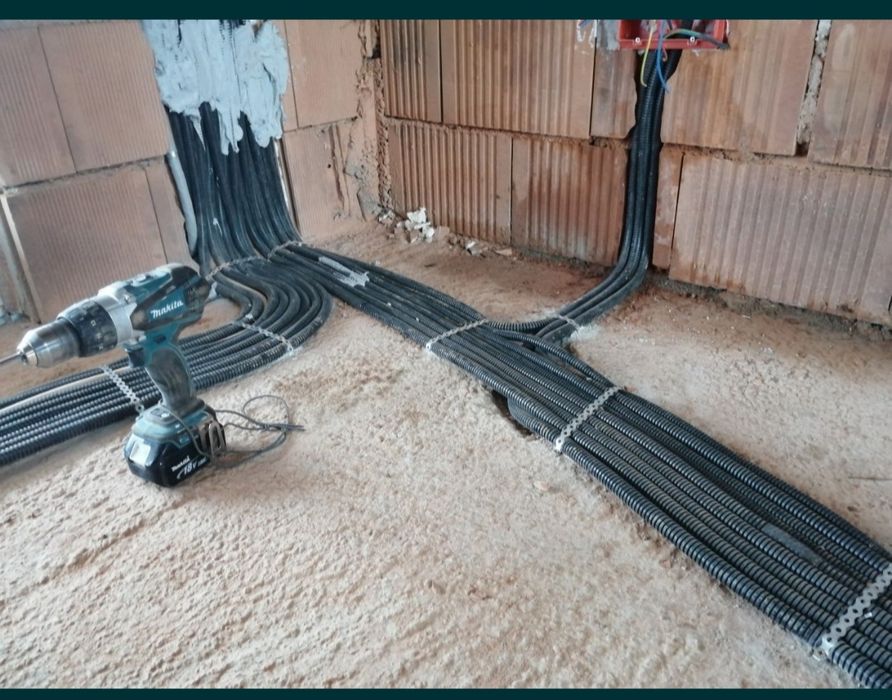 Execut instalații electrice