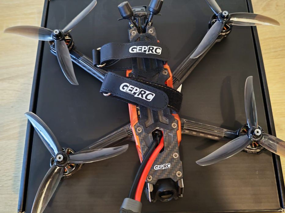 Drona GepRc VAPOR D5