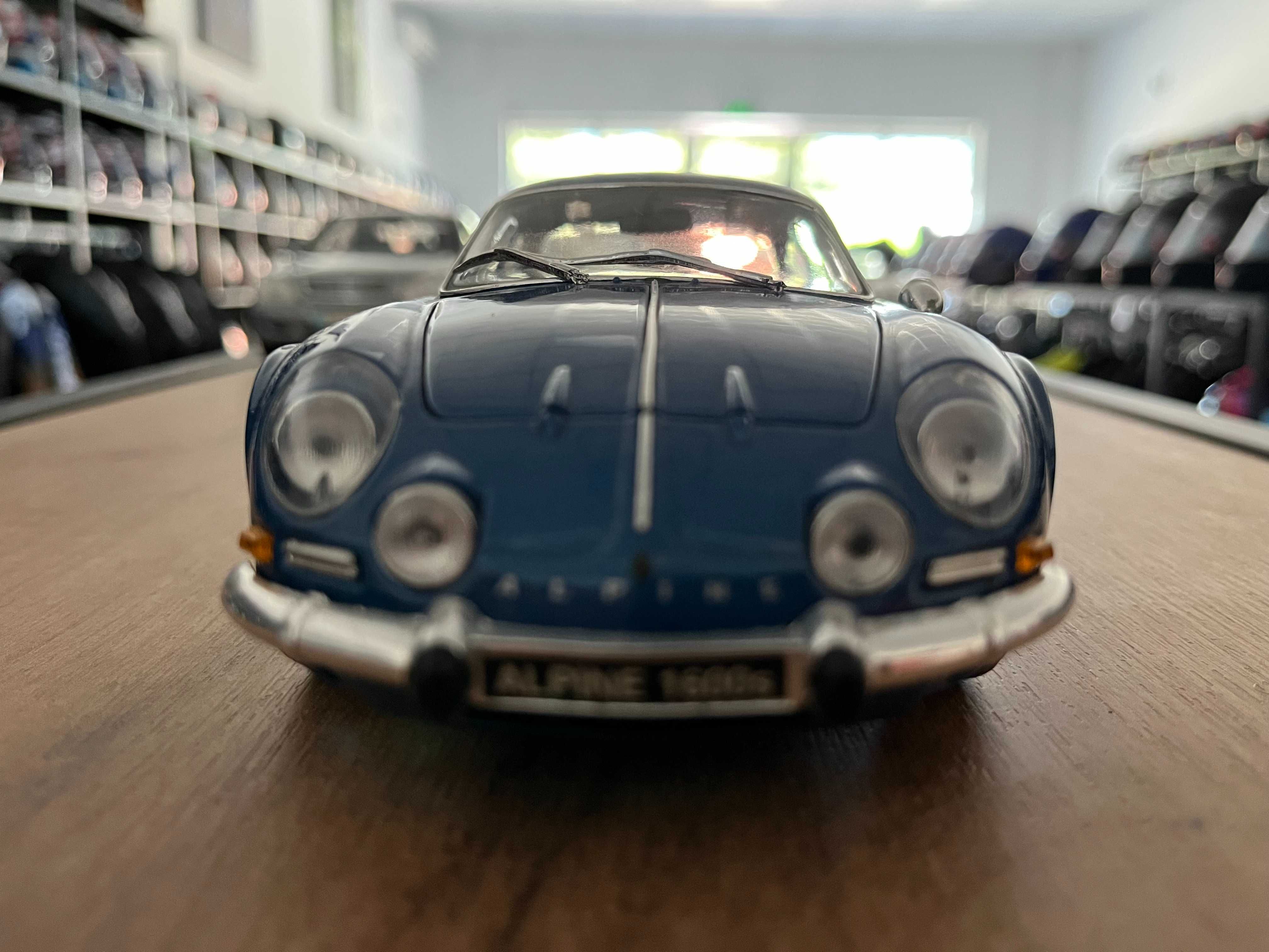 Метална колекционерска колички  MAISTO RENALUT ALPINE A110 1971 1:18