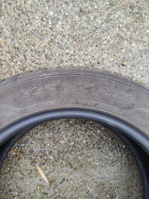 Anvelope Sava de iarnă  225/55/R17 (100 lei)