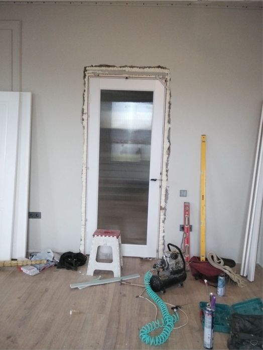 Установка межкомнатных дверей | Качественно и быстро