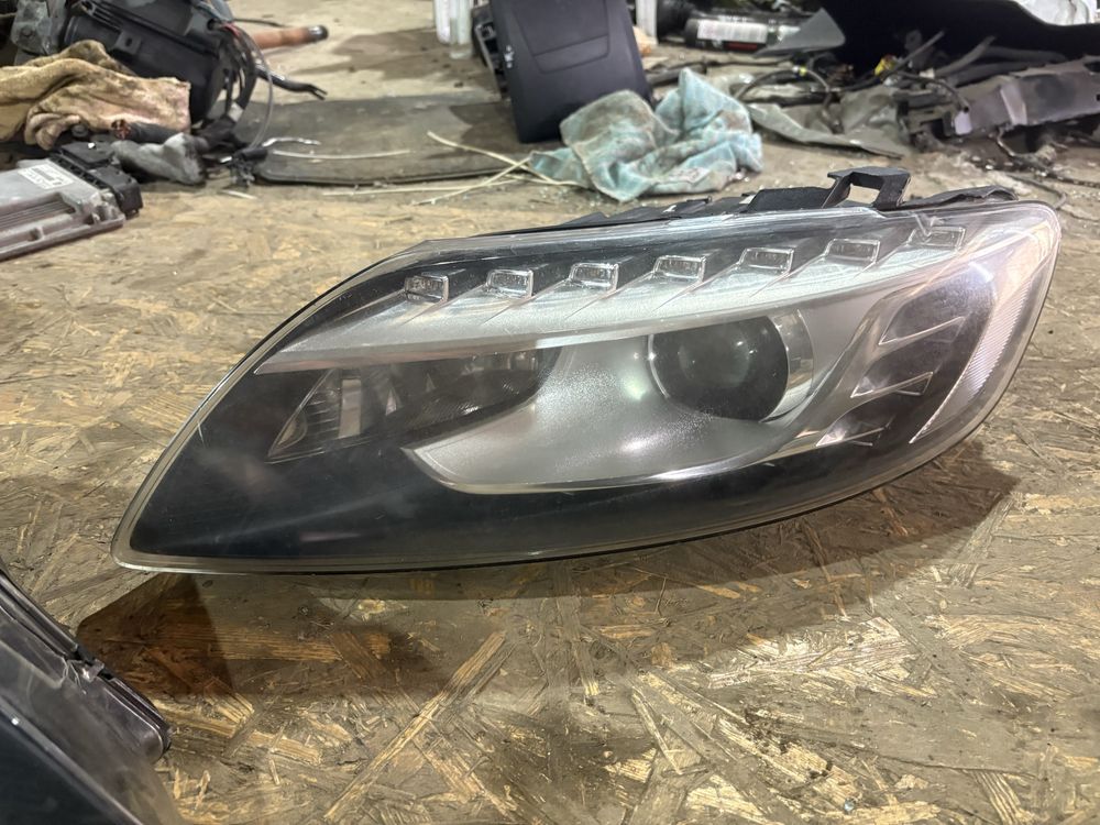 Audi Q7 Face 2013 година Фарове Trixenon Завиване Лед Ксенон led xenon