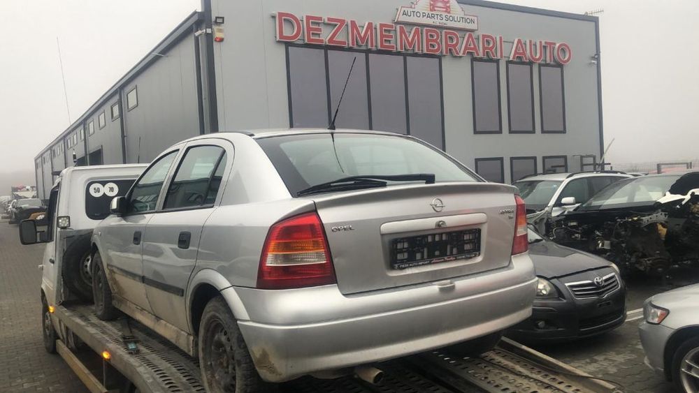 Dezmembram Opel Astra G 1.6 benzina 8 valve an fabr 2001