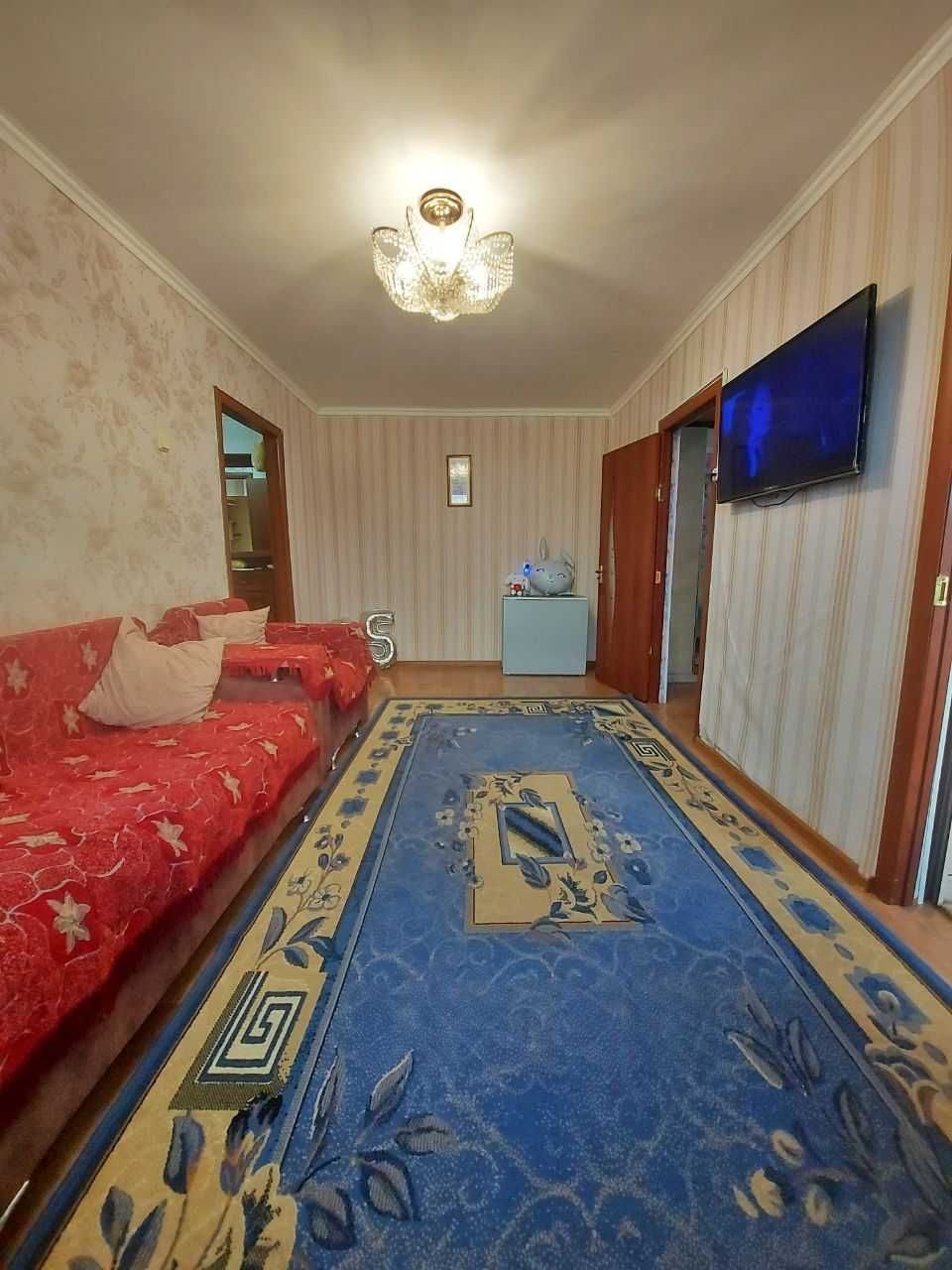 `ПРОДАМ 4 комнатную квартиру в Сортировке, центр района, дом кирпичный