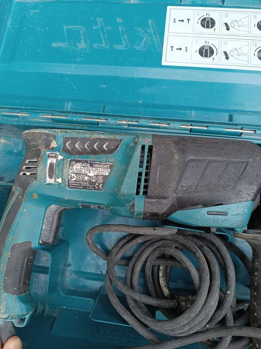 Bormașină cu percuție