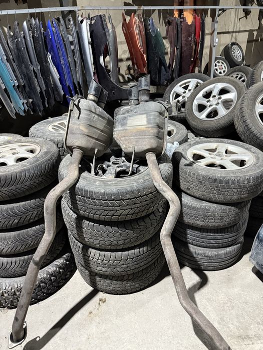 Задние Банки БМВ х5 Е53 N62B44