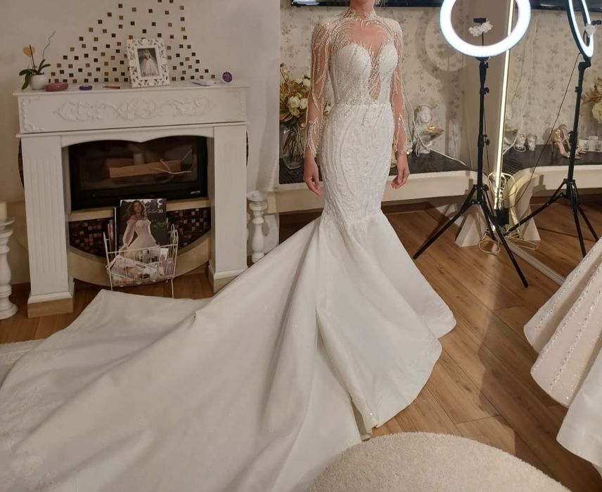 Vând sau închiriez rochie de mireasă