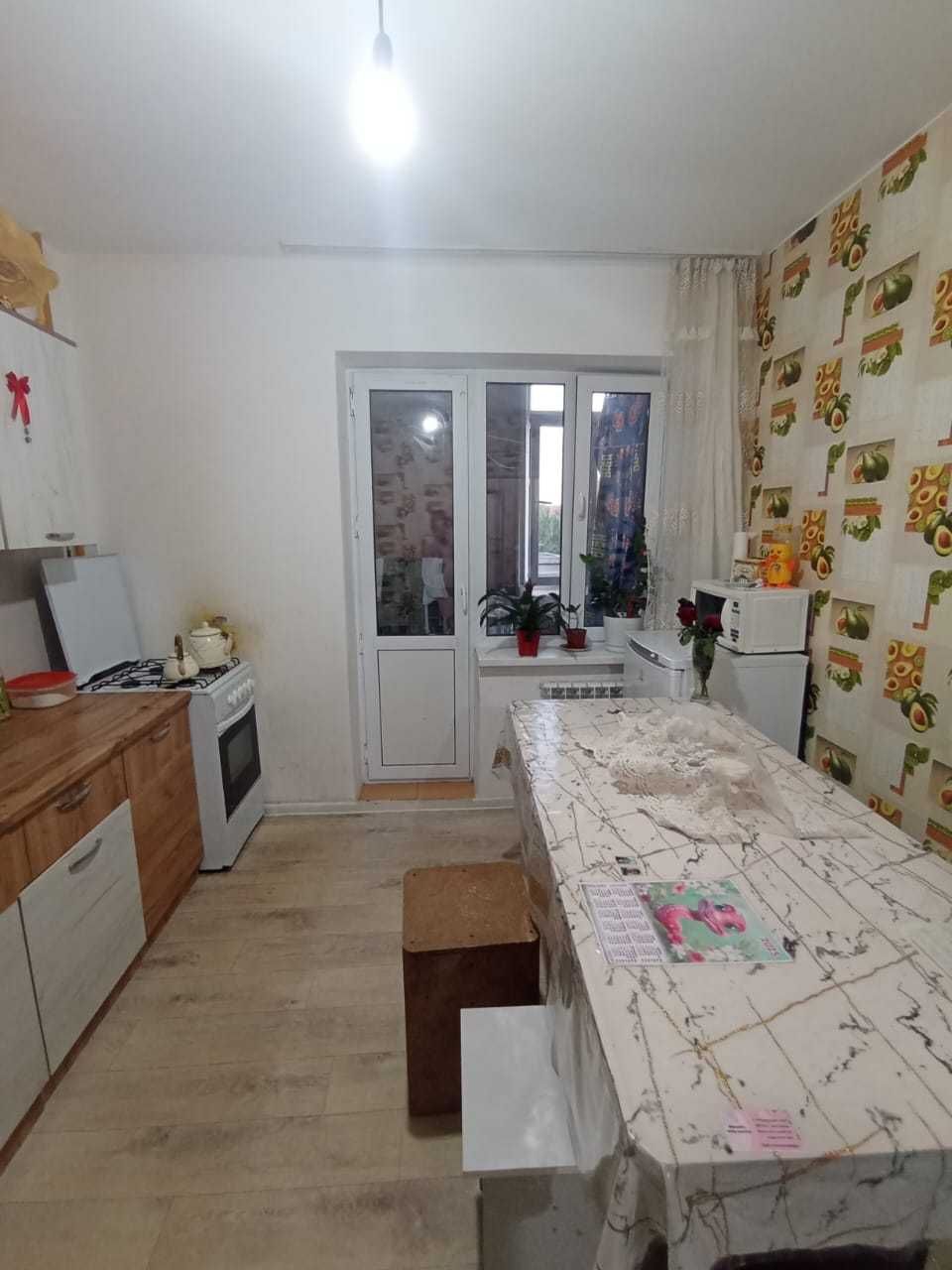 Продам 1 комн. квартиру в Уральске