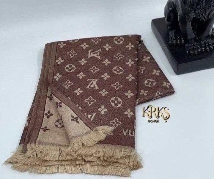 Set-esarfa+geanta dama model office,logo metalic auriu+portofel sacule