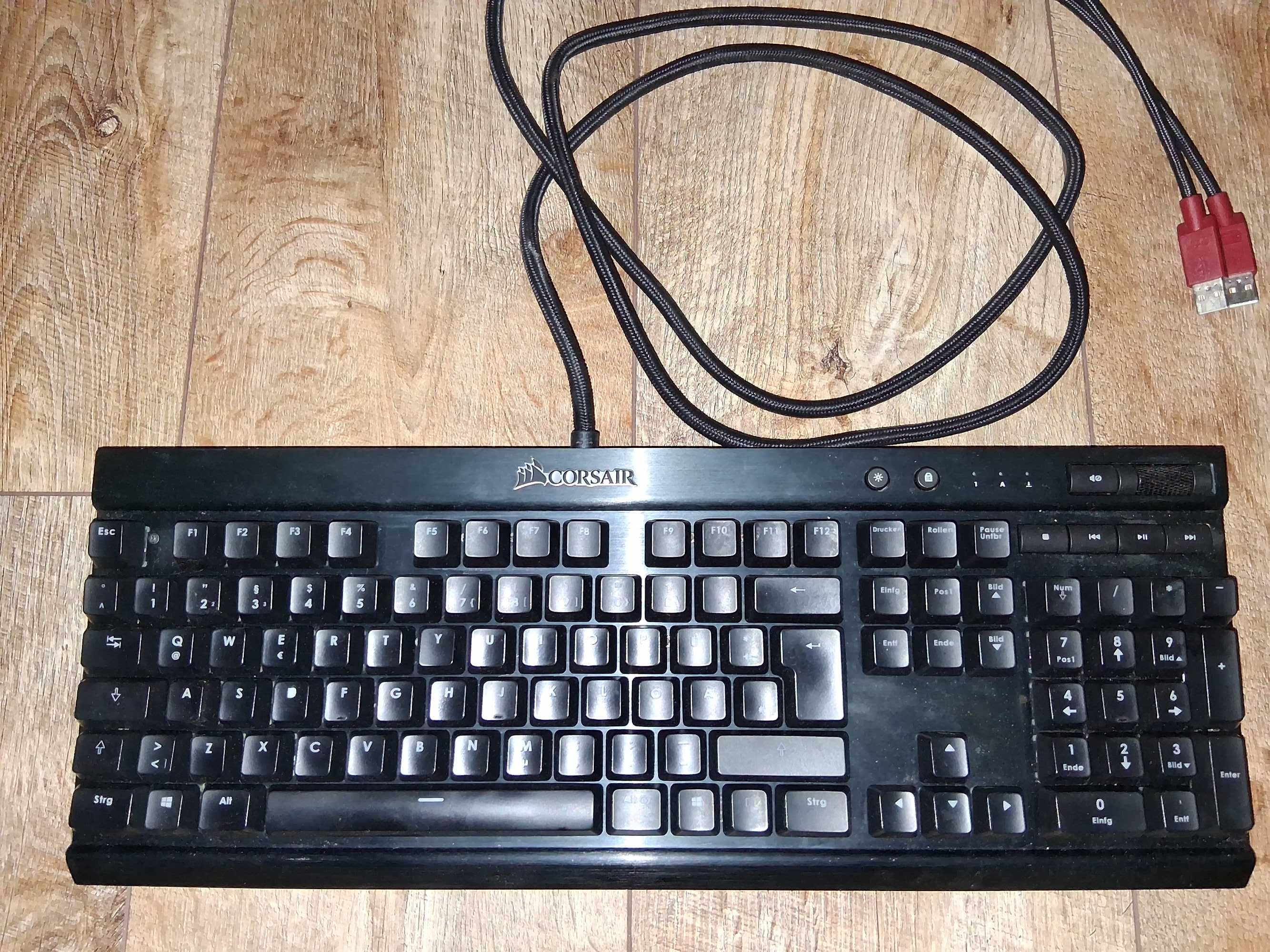 Клавиатура Corsair K70 RGB