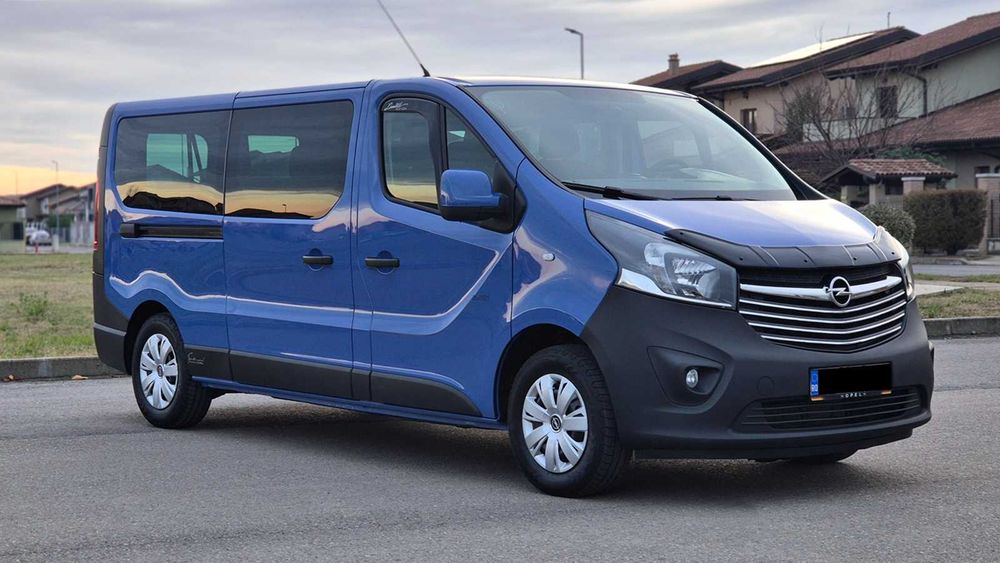 Opel Vivaro An 2018 8+1 Locuri Model Extra Lung Trafic