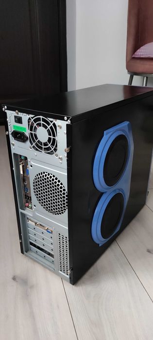 PC i5 cu SSD si HDD - Placa video dedicata cu Monitor Philips 22