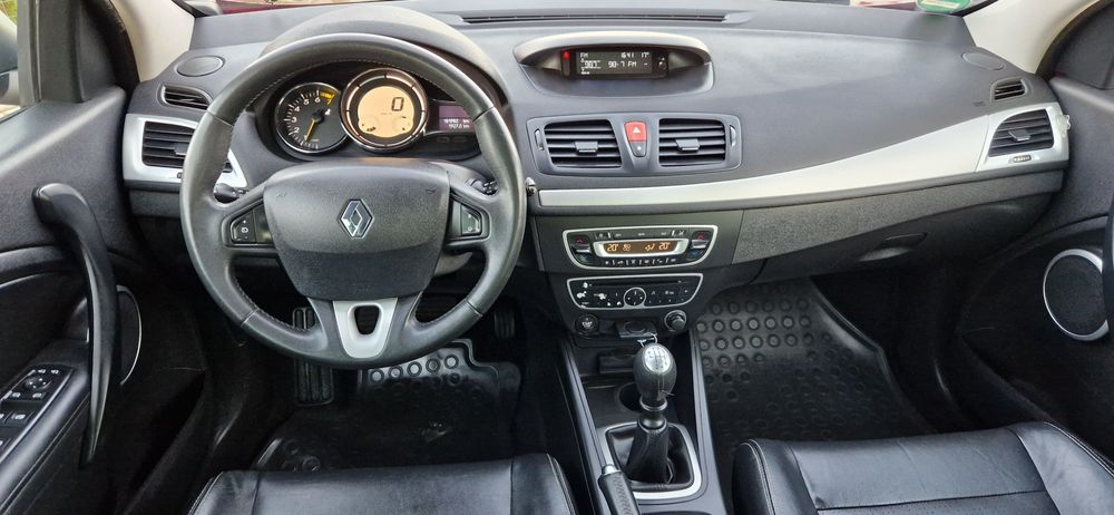 Vand Renault Megane 3 1.6Mpi Model Prestige Extra Dotări RATE