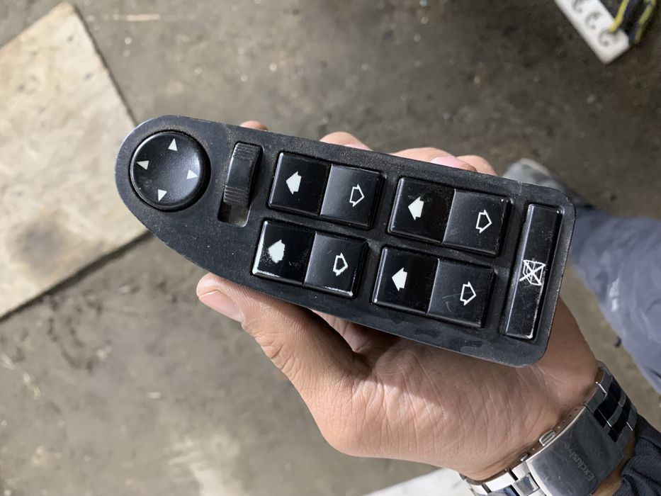 Блок управление стекл е39