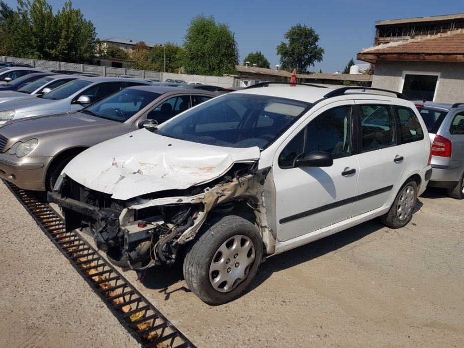 Usi fata stanga/dreapta Usa spate stanga/ Usa spate dreapta Peugeot 307 break