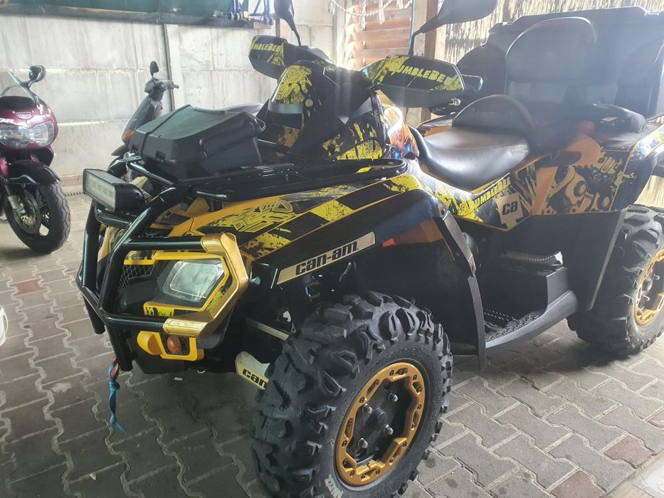 Vând atv Can-Am outlander 800