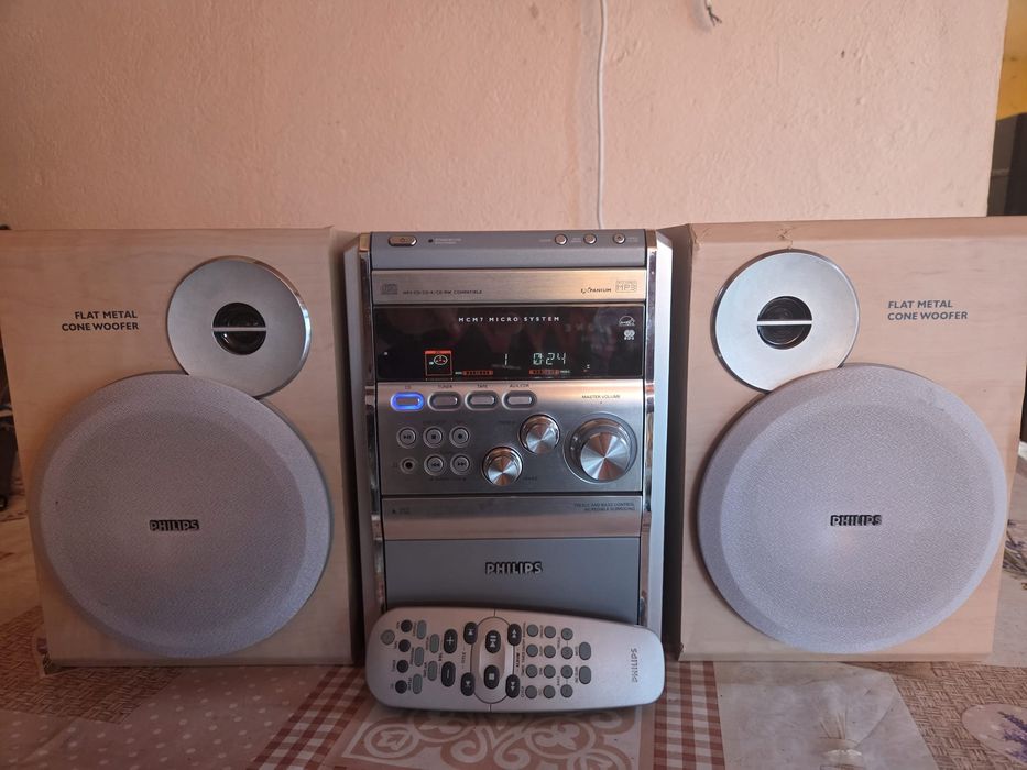Vând sistem audio PHILIPS