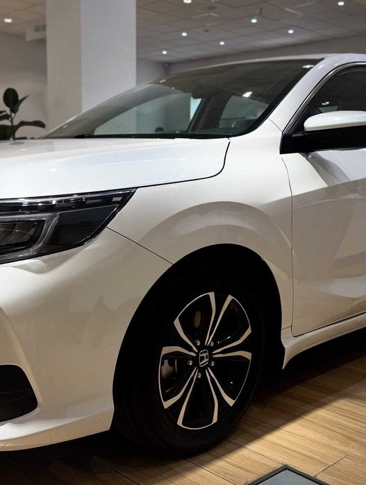 Honda Crider lyukli eng fulli