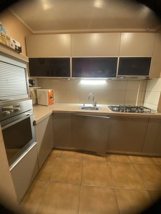 Mobila bucatarie cu electrocasnice whirpool