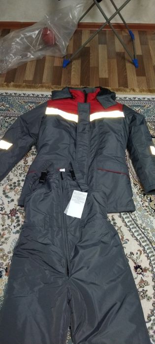 Продам спецовку зима новая