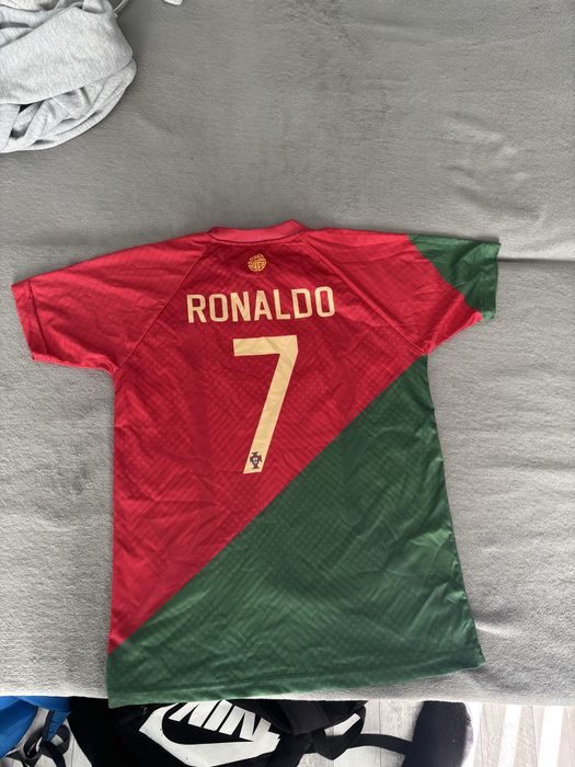 Тениски и екипи.