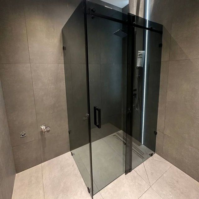 Maskitni setka dush kabina surma va loft eshiklar