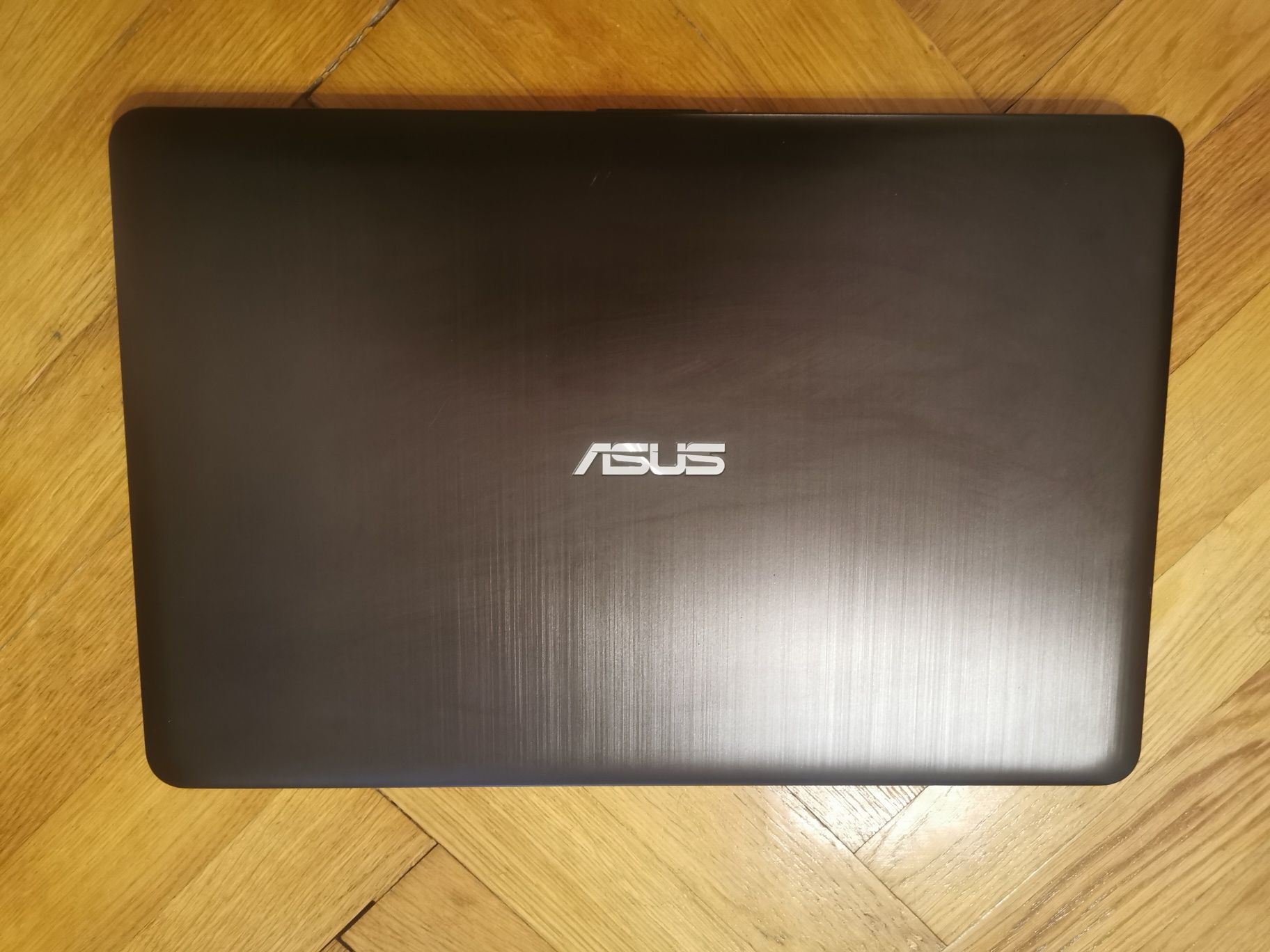 Laptop Asus X541U