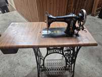 Mașină de cusut DURKOPP - 700 RON