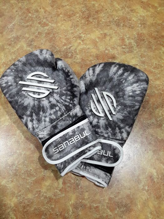 Продам боксёрские перчатки