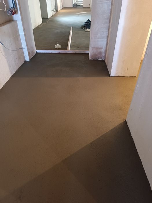 Стяжка квартир и т.д. ,бетонные работы