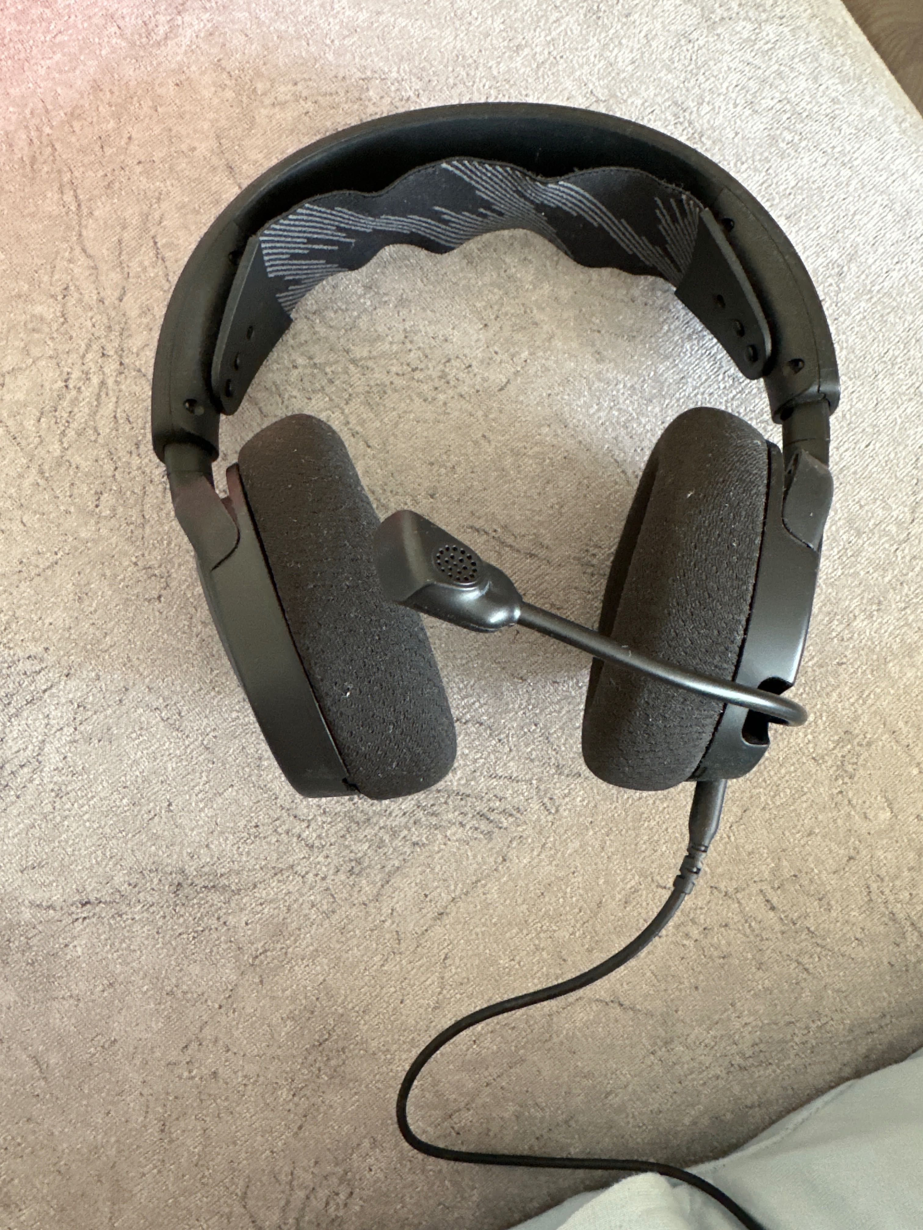 Гейминг слушалки Steelseries Arctics Nova 1