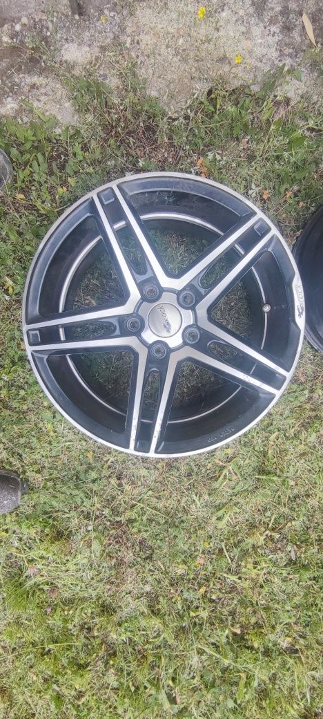 Vând 4 jante aluminiu Brock – 8,0J x 17H2, 5x114,3 ET45