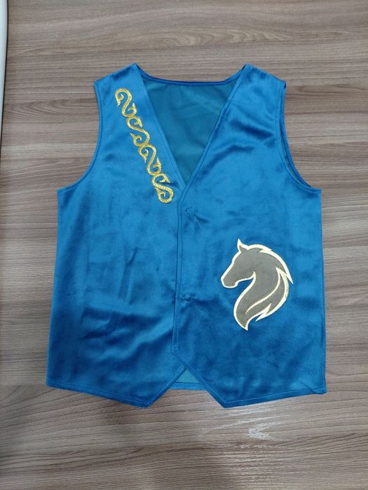 Жакет ер балаға 7-8 жас. 3000тг