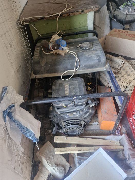 Generator sotiladi 17kvgacha chqarb beradi
