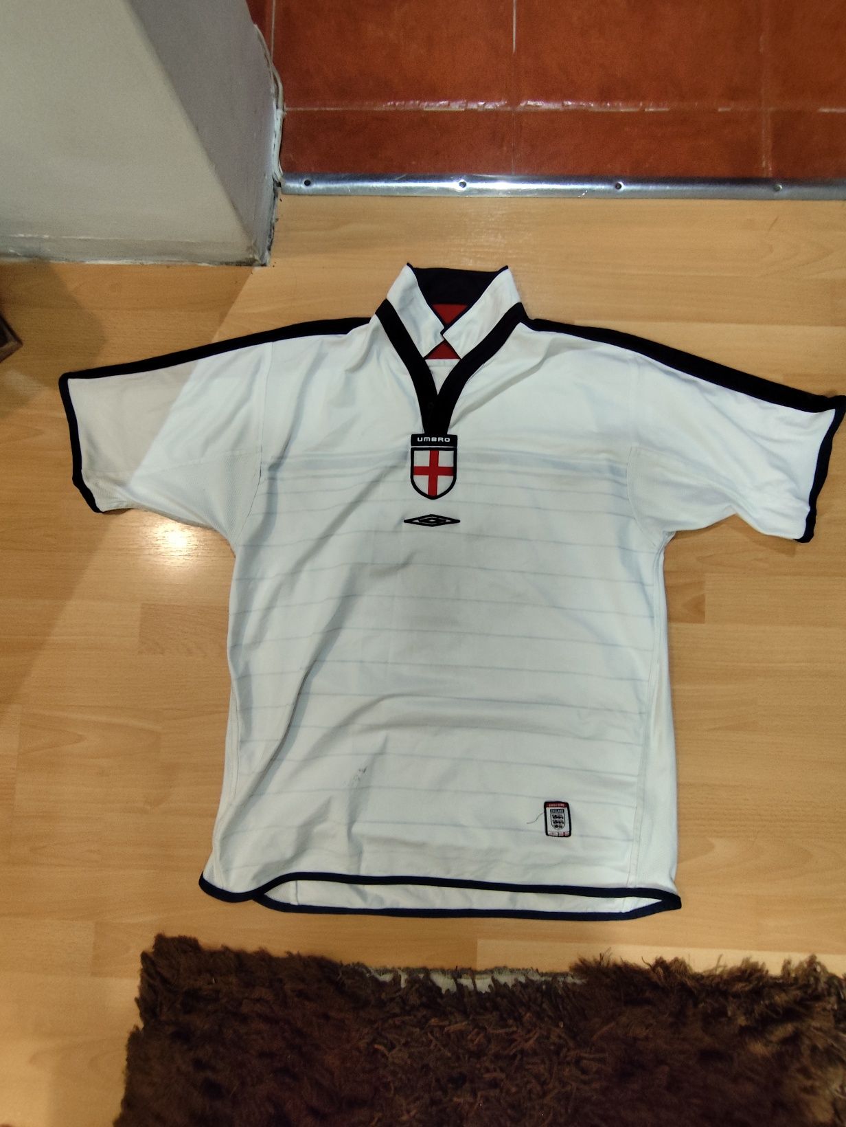 Vând tricou Anglia kit 2003/2005 fotbal