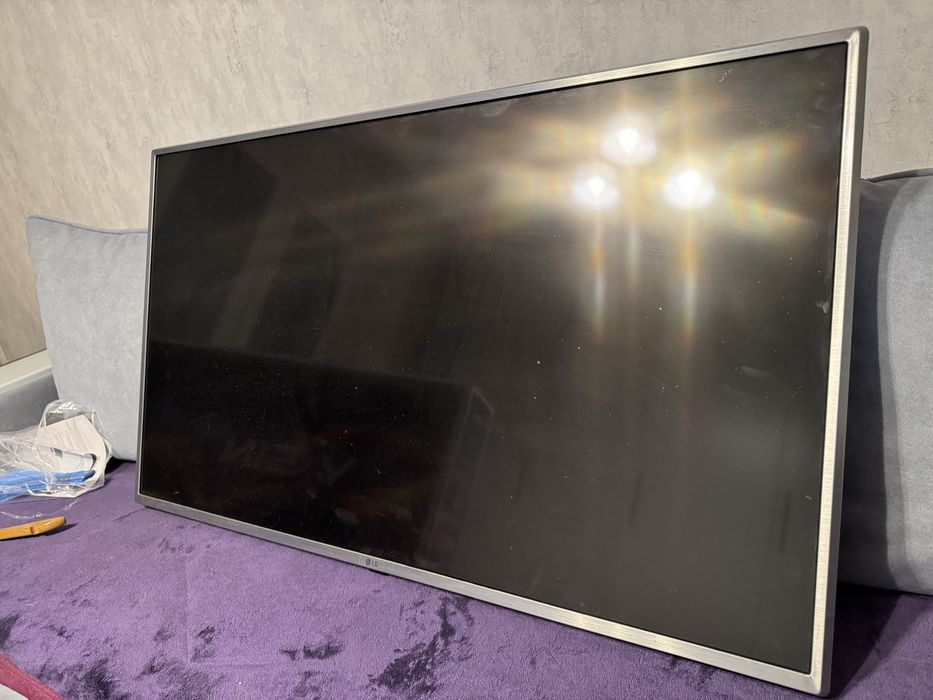 Продам телевизор LG