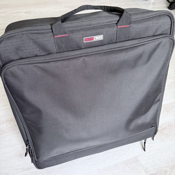 Geanta Gator Mixer Case (Dynacord, Behringer, Yamaha, Pioneer DJM)