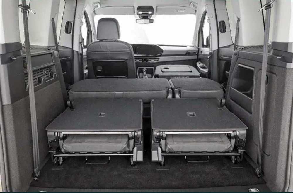 Volkeswagen Caddy Tridline 1.6 M/T