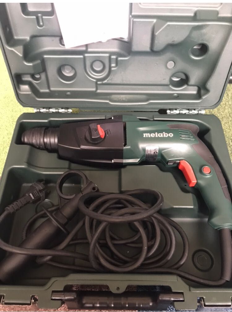 Metabo BS18 LT-акум.винтоверт и Metabo KHE2444 800W перфоратор