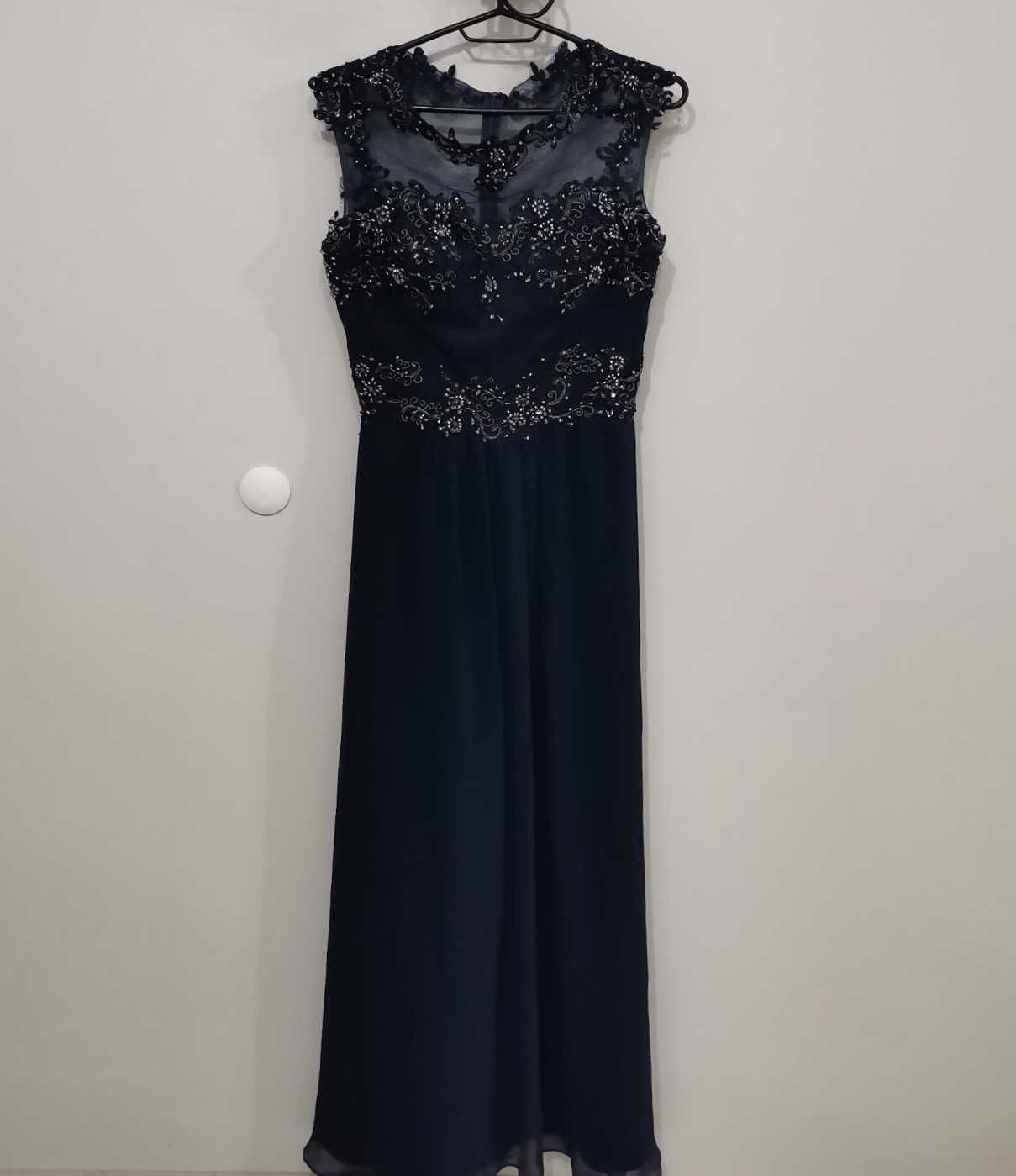 Официална рокля в тъмно син цвят,размер Хс