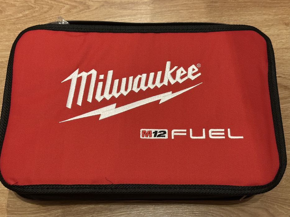 Акумулаторен винтоверт MILWAUKEE M12FDDXKIT 2 батерии и зарядно