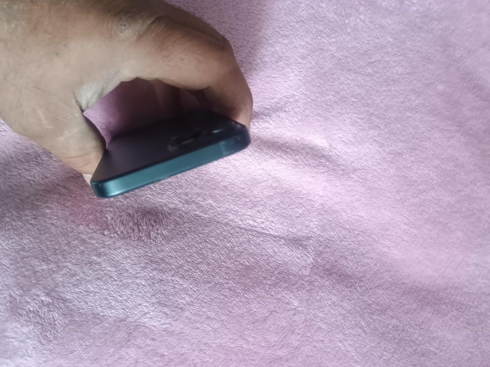 Iphone 15 с гаранция 1 година